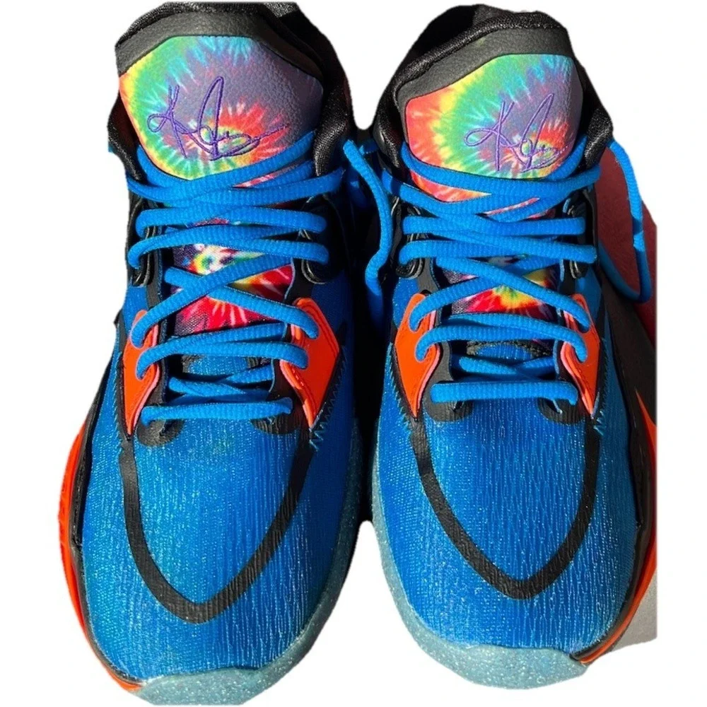 #82 Nike Kyrle  Infinity Se Gs  '  Tie Dye  ' Size 5.5 Y